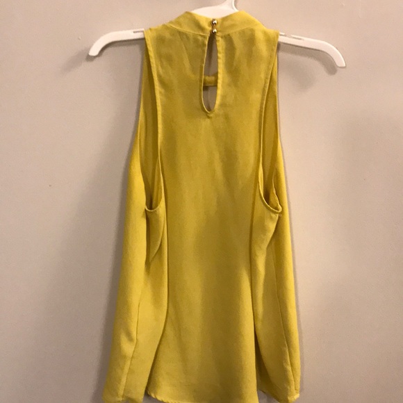 Mustard sleeveless blouse size Small. - Picture 3 of 3
